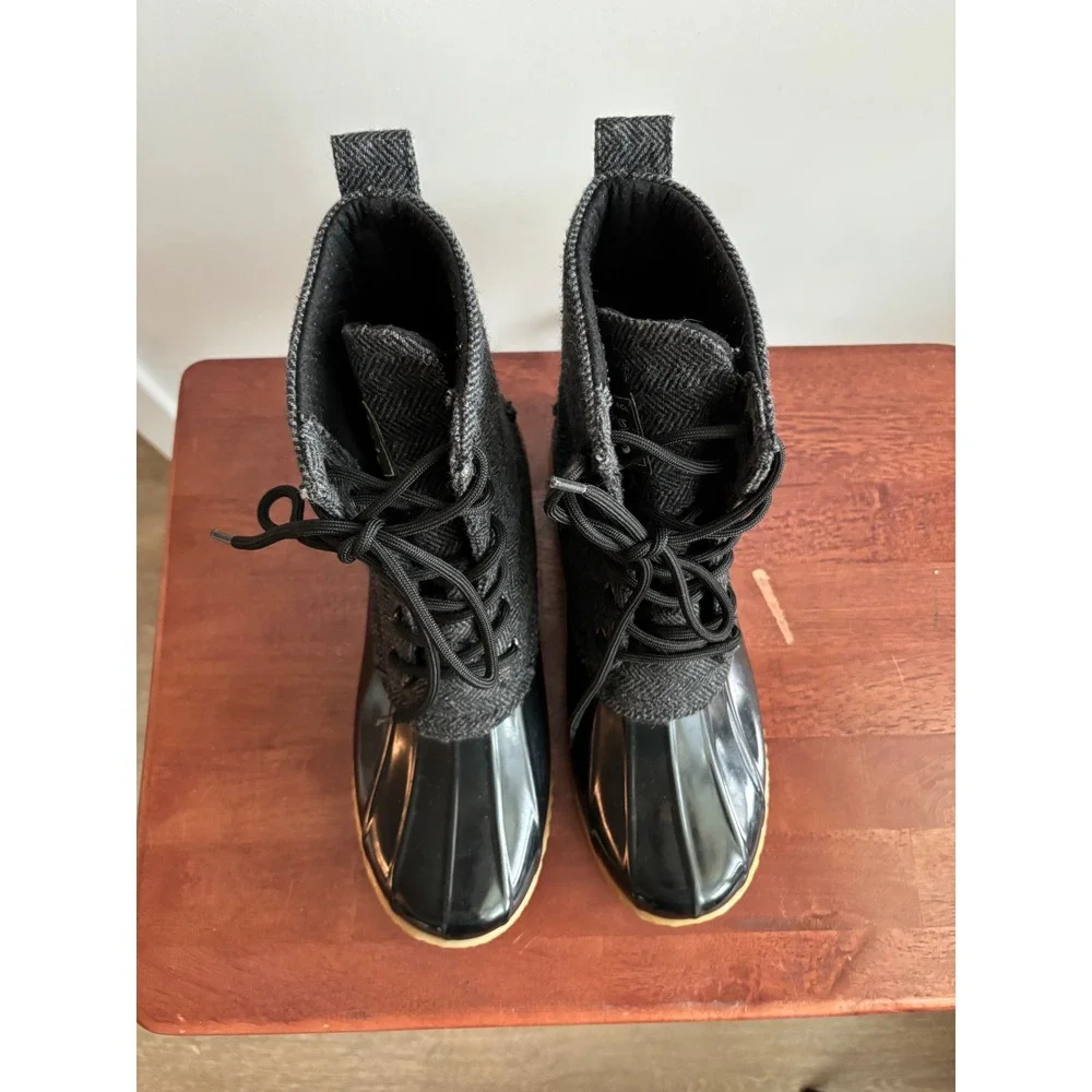 G.H. Bass Black Herringbone Duck Boots Womens Size 10